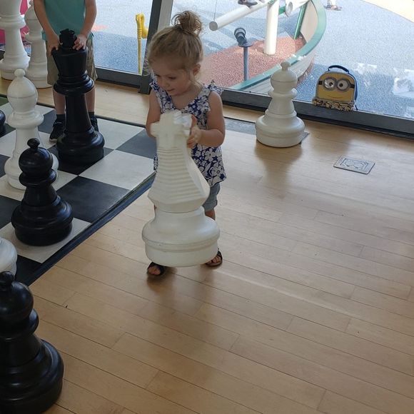 Meet your Posher, Caro - Picture 1 of 1